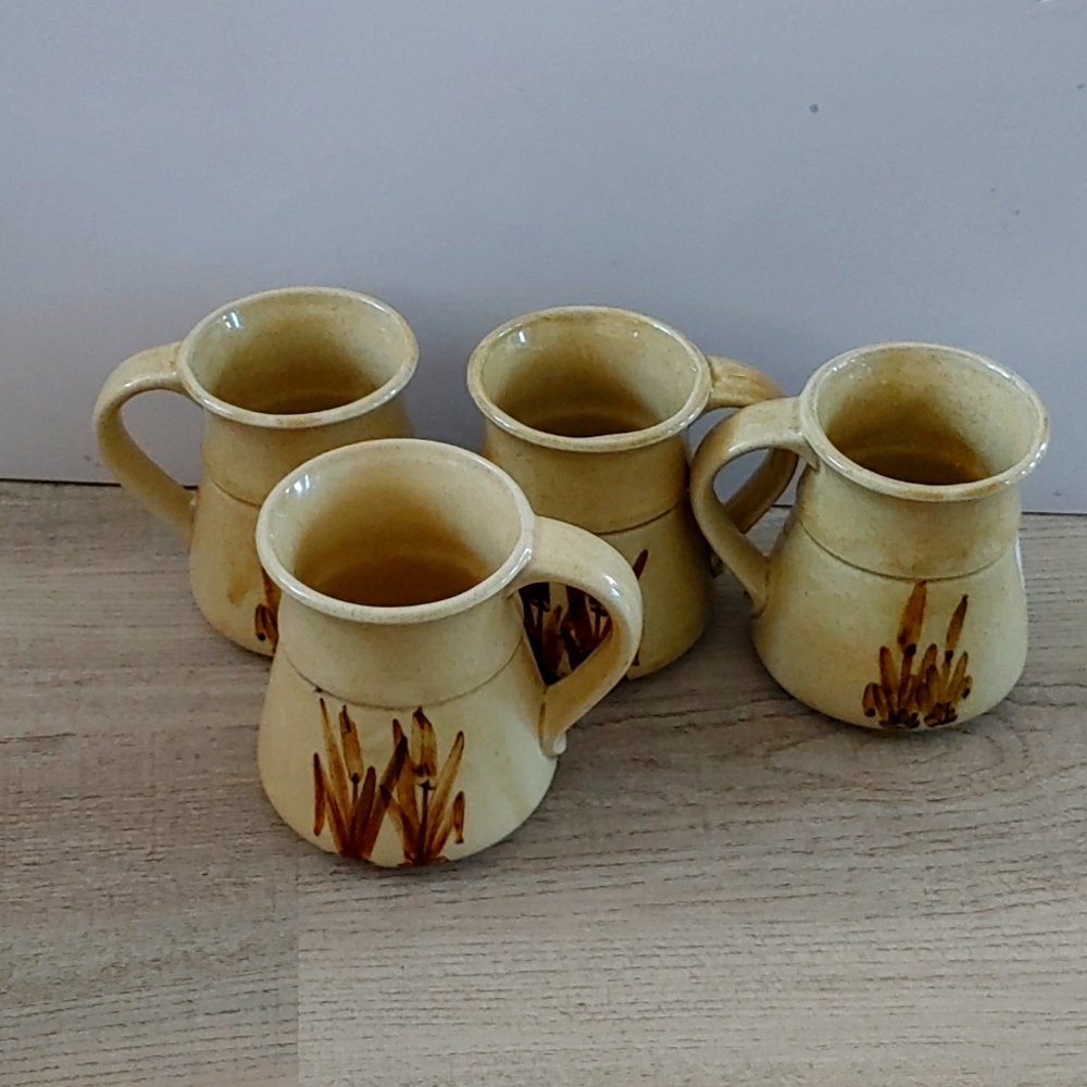 Vintage Bull Rush mugs Hard to find